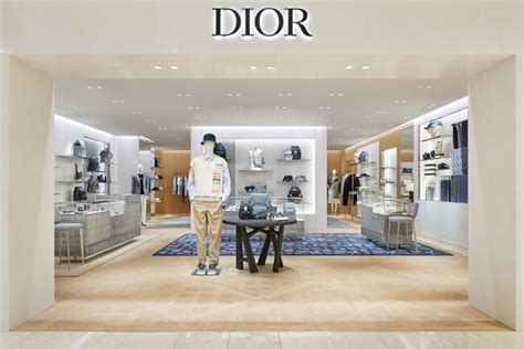 dior 新宿 店舗|christian Dior.